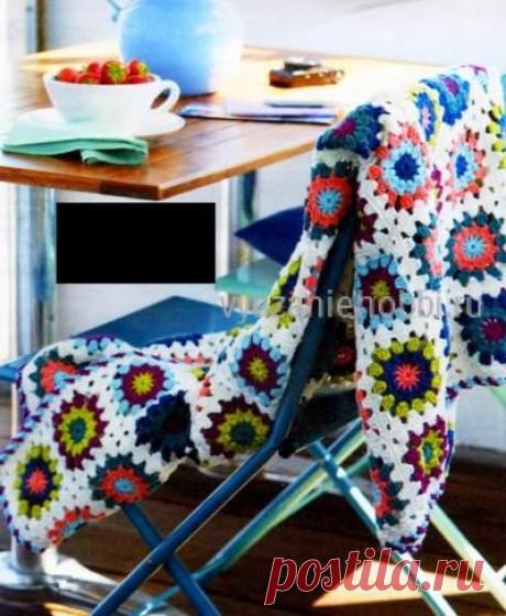 Вязаный плед крючком  |