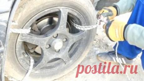 Полезные и рабочие автохитрости, которые пригодятся каждому В дороге может случиться множество непредвиденных ситуаций. Причем, часто автолюбитель оказывается не готов к внезапным нестандартным проблемам: не оказывается нужного оборудования, инструмента или запчасти под рукой. Всего не предусмотришь, это правда. Но в большинстве случаев смекалка помогает