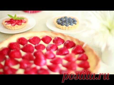 Песочный пирог с заварным кремом и клубникой: видео-рецепт