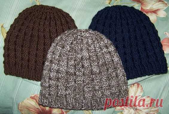 Мужская шапка спицами «Christians Hat»