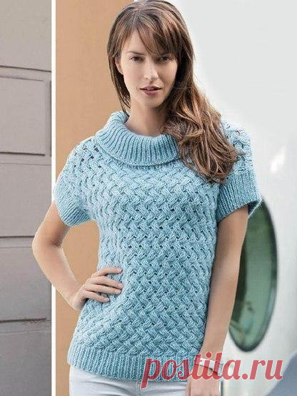 Пуловер с короткими рукавами вязаный спицами