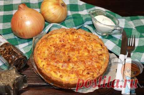 Луковый пирог с плавленными сырками: не думала, что так вкусно - Пошаговые фото рецепты без дрожжей, без муки, без мяса, без масла, без яиц Приготовила луковый пирог с сырками и была в восторге от результата. Песочная основа без сливочного масла и яиц получается очень тонкой и рассыпчатой. В начинке прекрасно сочетаются жареный лук и запеченный омлет. Расплавленный сыр дает соблазнительную шапочку.