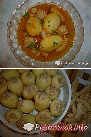 Картошка, фаршированная мясом с фрикадельками.