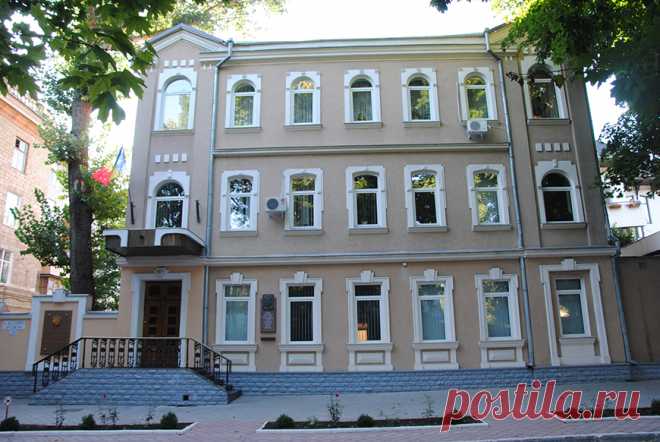 Экскурсии по улицам Кишинёва: Александру Лэпушняну - Locals