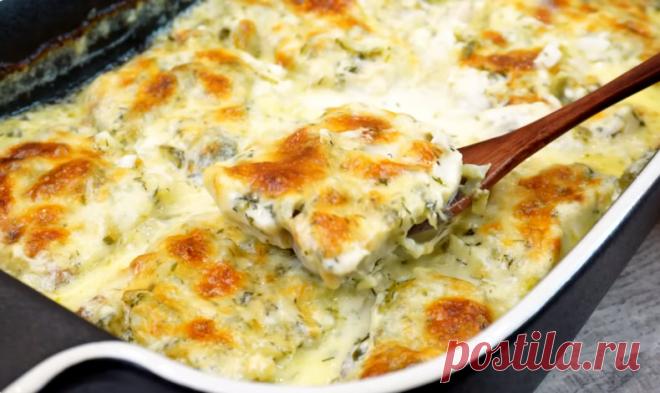 Добавила маринованный огурец и запекла Теперь только так и делаю: Нежнейшая, сочнейшая рыба.
Сегодня я к Вам с очень вкусным рецептом быстрого ужина из самого простого набора продуктов. Минтай в огуречно сливочном соусе. Муж, когда попробовал впервые сказал: 