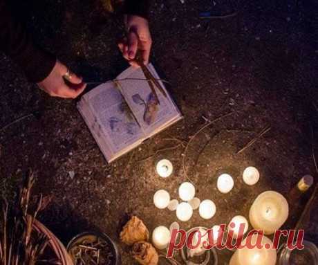 Что значит ворожба на любовь парня? 30 самых сильных заговоров на любовь мужчины или парня. Приворот на мужчину на расстоянии: как выполнить, чтобы был результат 100% Магический приворот, Заговоры и заклинания Магия, наравне с верой, являются хорошими инструментами для достижения целей в любви. Сверхъестественные силы меняют наше существование и способствуют