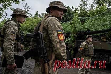 В США заявили о ловушке для ВСУ под Донецком. Вооруженные силы Украины (ВСУ) могут попасть в ловушку под Авдеевкой из-за наступательных действий России. Об этом заявил экс-сотрудник ЦРУ Ларри Джонсон. Джонсон также отметил, что конфликт Израиля и Палестины лишь снижает интерес стран Запада к Украине и ослабит ее поддержку в долгосрочной перспективе.