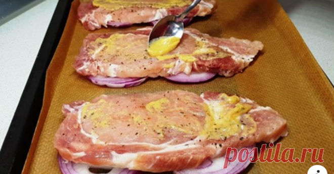 Мясо, которое получается вкуснее котлет и шашлыка Всем привет! Сегодня я расскажу, как готовить оригинальные отбивные с сырной, ароматной и пикантной начинкой. Сейчас лето — все будто помешались на барбекю. Этот рецепт понравится тем, кто ищет, что можно приготовить вместо котлет и шашлыка. Давай разнообразим привычное меню новым оригинальным блюдом.