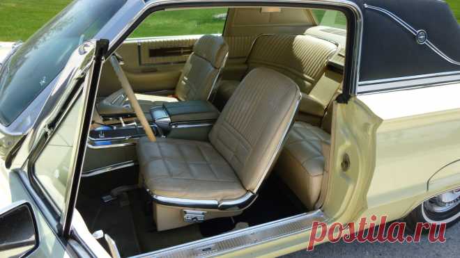 1966 Ford Thunderbird Landau | G183 / Indy 2014