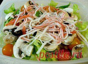 Салаты с крабовыми палочками - пять лучших рецептов с фото