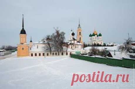 Один из древнейших и красивейших городов Подмосковья, крупный промышленный центр и транспортный узел, речной порт на Оке.