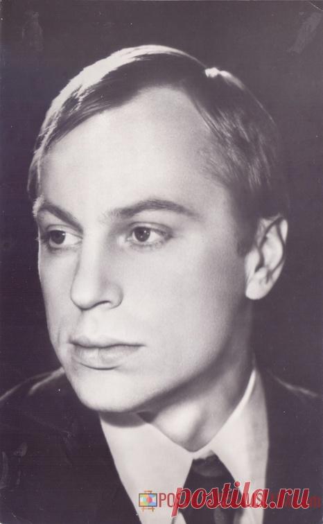 1983. Юрий Богатырев - о2022 | POSTCARDSMUSEUM.com