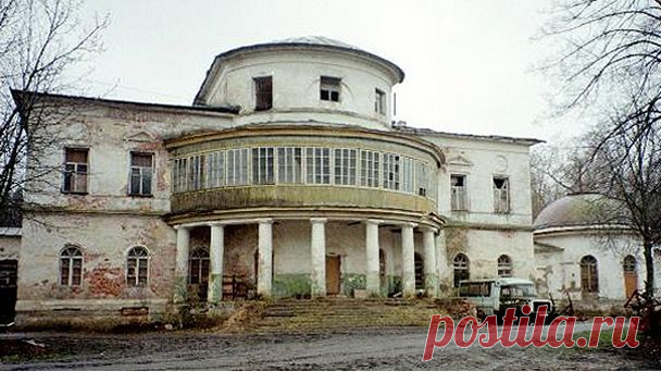 20 лет назад миллиардер купил руины огромного дворца в глуши. Как сейчас выглядит это место и что там происходит | Путешествия с фотокамерой | Дзен