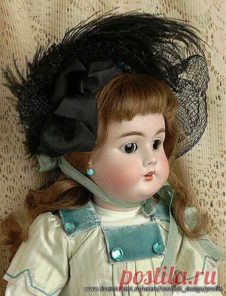 Антикварные куклы ..