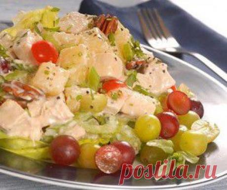 Куриный салат с виноградом, орехами и каперсами | ВИНОГРАД севера