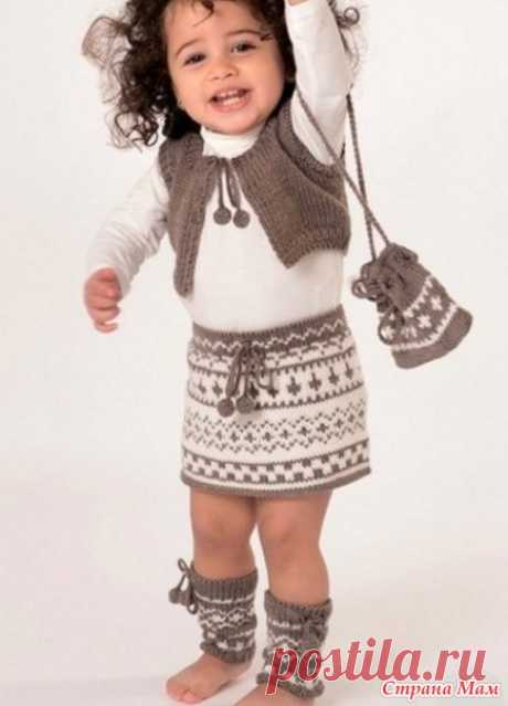 Комплект спицами: жилетик, юбочка, гетры и сумочка. - Вязание - Страна Мам