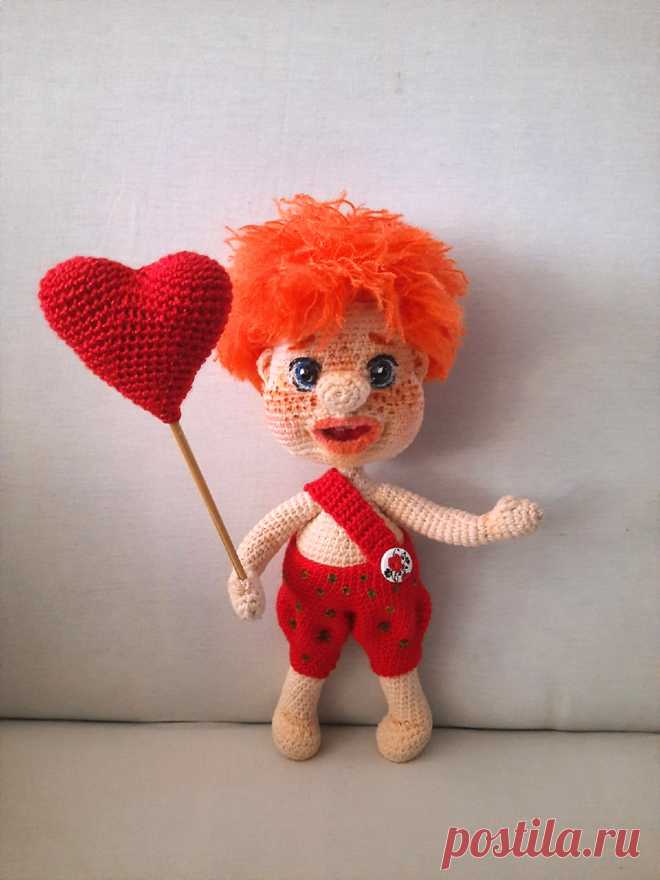PDF Валентинчик крючком. FREE crochet pattern; Аmigurumi doll patterns. Амигуруми схемы и описания на русском. Вязаные игрушки и поделки своими руками #amimore - кукла, куколка, валентинка, 14 февраля, день Святого Валентина, день Всех Влюблённых.