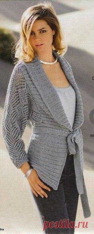 Жакет

Размеры: 36/38 (40/42) 44/46. 

Вам потребуется: 750 (800) 850 г серой пряжи (50% хлопка. 45% вискозы, 5% полиамида, 100 м/50 г); спицы №5,5. 
Показать полностью…