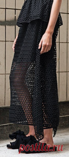 Designers Remix в Instagram: «Caught up in backyards beauties #designersremixss17 #lucieskirt #angelvalley #hidden #backyard #losangeles #fishnet #skirt #designersremix…» • Instagram