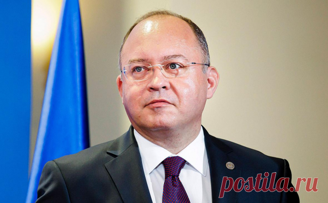 Глава МИД Румынии попросил Кулебу признать молдавский язык несуществующим. Министр иностранных дел Румынии Богдан Ауреску на встрече с украинским коллегой Дмитрием Кулебой в Бухаресте призвал Украину признать, что молдавского языка не существует, сообщила пресс-служба румынского МИДа в Facebook (материнская компания Meta Platforms признана экстремистской, ее деятельность в России запрещена).