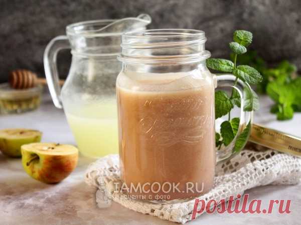 Напиток из молочной сыворотки с яблоками