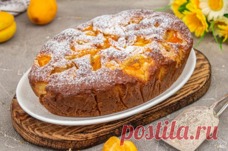Пирог с абрикосами на кефире