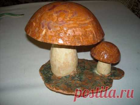 Фигурка для сада "Грибок" из монтажной пены