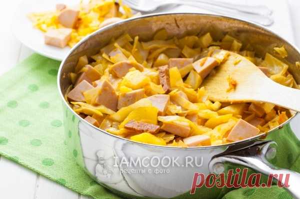Тушёная капуста с картошкой и колбасой