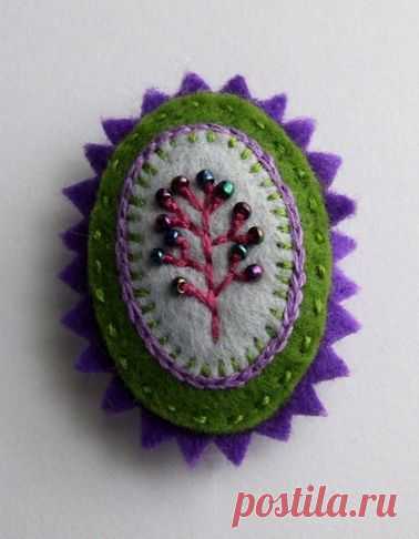 berries brooch felt | Felt (Circles, Stars, Ovals)