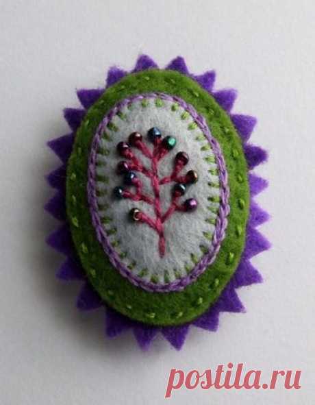 berries brooch felt | Felt (Circles, Stars, Ovals)