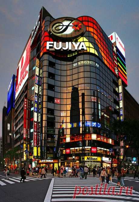 Nightlife in Tokyo, Japan by tokyoform
от tokyoform | Pinterest • Всемирный каталог идей