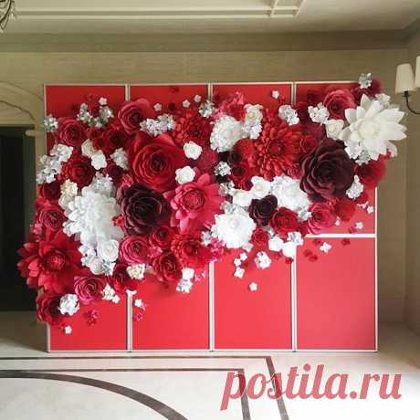 Enjoy our new Paper Flower Wall #PaperFlowerWall  #paperflowerbackdrop  #editorial  #миогелери #бумажныецветы  #windowdisplay #animation  #giantpaperflower  #windowswear #fashionphotography  #vitrinistika #paperwedding #photobooth #childrenphotography #setdesign #vitrinistika #vitrina #fashionphotography #editorialphotography #magazineissue #paperart #paperartist #windowdisplays #artdirection #setbuilding #propstyling #staging #paperwork  #visualcommunication #miogallery