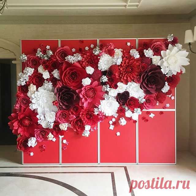 Enjoy our new Paper Flower Wall #PaperFlowerWall  #paperflowerbackdrop  #editorial  #миогелери #бумажныецветы  #windowdisplay #animation  #giantpaperflower  #windowswear #fashionphotography  #vitrinistika #paperwedding #photobooth #childrenphotography #setdesign #vitrinistika #vitrina #fashionphotography #editorialphotography #magazineissue #paperart #paperartist #windowdisplays #artdirection #setbuilding #propstyling #staging #paperwork  #visualcommunication #miogallery