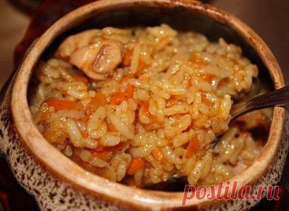 Куриный плов в горшочках
