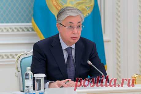 Токаев предложил отправлять молодых казахов в Россию. В Казахстане президент Касым-Жомарт Токаев раскрыл планы по реформам в сфере образования. По мнению Токаева, необходимо отправлять молодых казахстанцев на учебу за рубеж. В Россию президент собрался направлять молодых людей для обучения в лучших технических вузах страны.