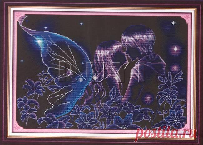 Вышивка крестом Волшебный поцелуй. |