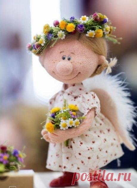 Человек немножко Ангел, если в нем живут Радость и Доброта!