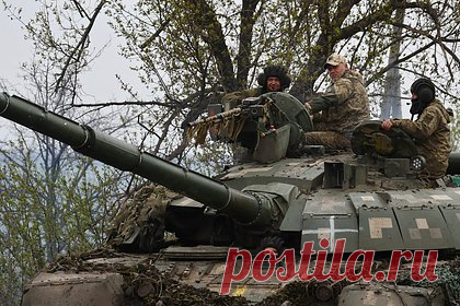 Стало известно о бунтах в ВСУ в Часовом Яре и Константиновке. Среди военнослужащих Вооруженных сил Украины (ВСУ) в Часовом Яре и Константиновке начались бунты. Об этом рассказал основатель ЧВК «Вагнер» Евгений Пригожин. «В Часовом Яре и Константиновке начались бунты среди военнослужащих ВСУ: они бросают оружие, встают и уходят», — приводит пресс-служба слова Пригожина.