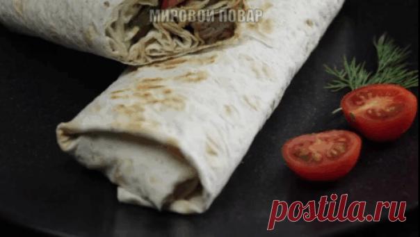 20 вкусных начинок для рулета из лаваша. В закладки!

1. Упаковка крабовых палочек, пара зубчиков чеснока, вареное яйцо, тертый сыр, зелень, майонез.

2. Пачка творога, соль, зелень, пара зубчиков чеснока, несколько ложек майонеза.

3. Пачка творога, соль, зелень, пара зубчиков чеснока, тертый сыр, кусочки соленого огурца.

4. Жареные с луком шампиньоны, зелень и упаковка (200 г) плавленного сыра - подойдет янтарь, дружба, сливочный, виола. Можно для остроты добавить мелко...