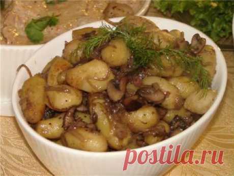 Рецепт &amp;#8212; Картофель с курицей и грибами в мультиварке