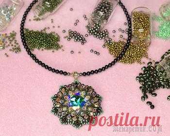 Делаем объёмный кулон «Water lily» с кристаллом Swarovski