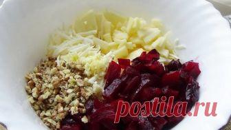 Рецепт очень вкусного салата из свеклы. Понравится даже тем, кто её не любит Свёкла — свёкла обыкновенная — однолетнее, двулетнее или многолетнее травянистое растение; вид рода Свёкла семейства Амарантовые. Культивируется на больших площадях повсеместно.В этом видеоролике