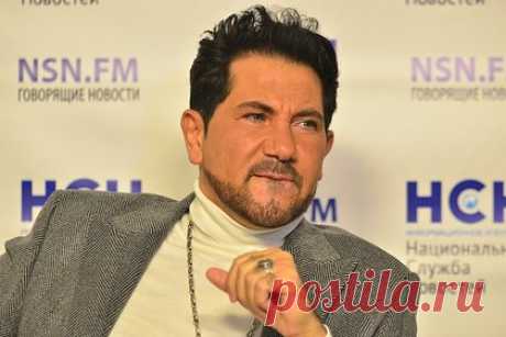 Суд арестовал фигуранта дела о похищении и покушении на Авраама Руссо. Басманный суд Москвы заключил под стражу Тархана Эльдукаева по обвинению в причастности к похищению и покушению на певца Авраама Руссо. Арестованный фигурант обвиняется по эпизодам о попытке покушения на Руссо 31 января 2004 года, а также в покушении на его жизнь в августе 2006 года.