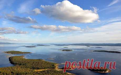 «над заливом» . Кандалакшский залив