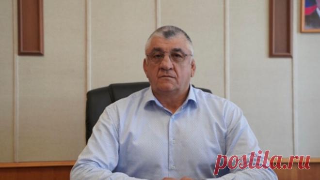 Стали известны подробности задержания мэра Кизилюрта. Мэр города Кизилюрт Магомед Магомедов задержан на рабочем месте сотрудниками Федеральной службы безопасности по подозрению в хищении им средств государственного бюджета в период, когда он занимал пост министра спорта Республики Дагестан. ...