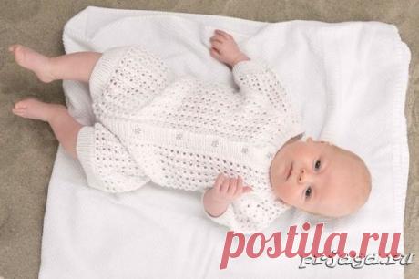 Ажурный комбинезон для малютки на лето
Описание: https://prjaga.ru/vyazanie-dlya-detej/bodik-kombinezon-pesochnik/azhurnyj-kombinezon-spicami-na-leto