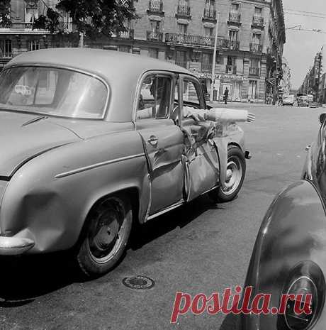 Тонкий юмор от гения фотографии Рене Мальтета