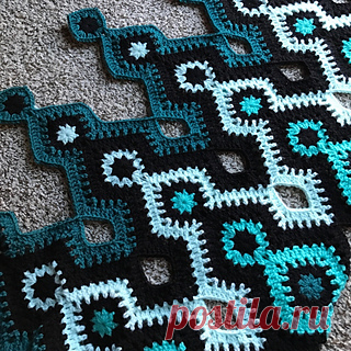 Ravelry: Nostromo pattern by Gabriella Barriere