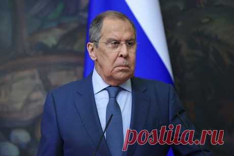 МИД России отреагировал на требование Еврейского конгресса об извинениях Лаврова. Россия не будет принимать во внимание претензии Европейского еврейского конгресса к министру иностранных дел России Сергею Лаврову из-за сравнения политики США в отношении России с попытками Адольфа Гитлера решить еврейский вопрос. Об этом «Ленте.ру» сообщили в МИД РФ.
