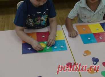 ЛЕТО-ОТЛИЧНОЕ ВРЕМЯ ДЛЯ СОЗДАНИЯ МИНИ-МУЗЕЯ В ГРУППЕ,У НАС МУЗЕЙ МАТРЕШКИ С РАЗНЫМИ ИГРАМИ, ПОСМОТРИТЕ КАК ЗДОРОВО ВЫШЛО! http://bebygarden.ru/znakomstvo-s-matreshkoy/

Приобщение к народной культуре  | Bebygarden.ru
Игры с матрешками для детей 3-4 лет, развитие внимания, мышления, музейная педагогика.